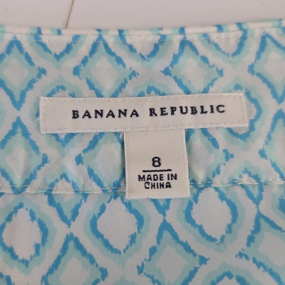 ⭐️Banana Republic Green Puff Sleeve 100% Silk Peplum Blouse Size 8 - Picture 5 of 5